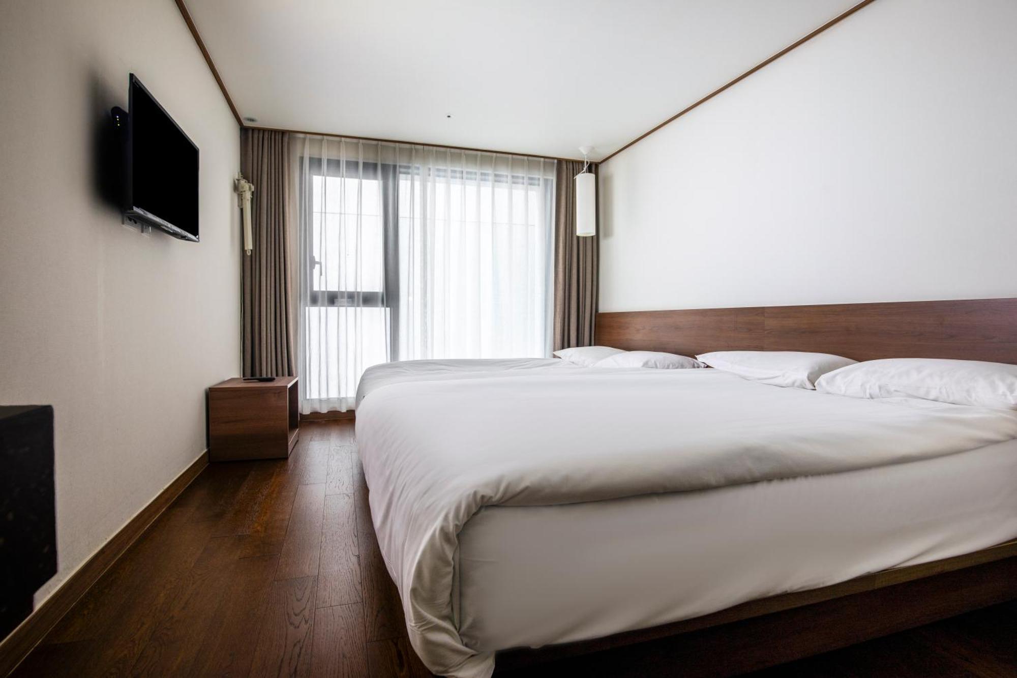 Tamara Jeju Hotel Seogwipo Exterior foto